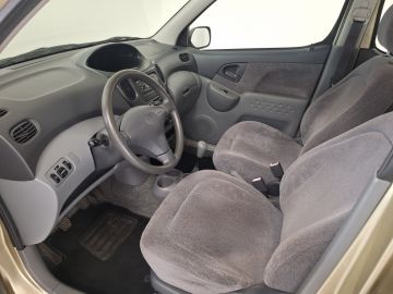 Toyota Yaris Verso